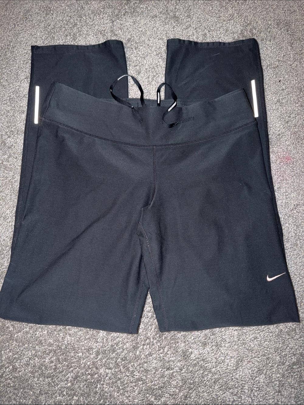 Nike Black Athletic Leggings with Reflective Accents